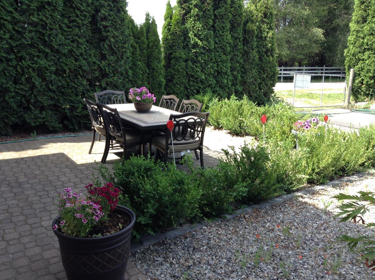 All Seasons Bed & Breakfast Kelowna Exterior foto