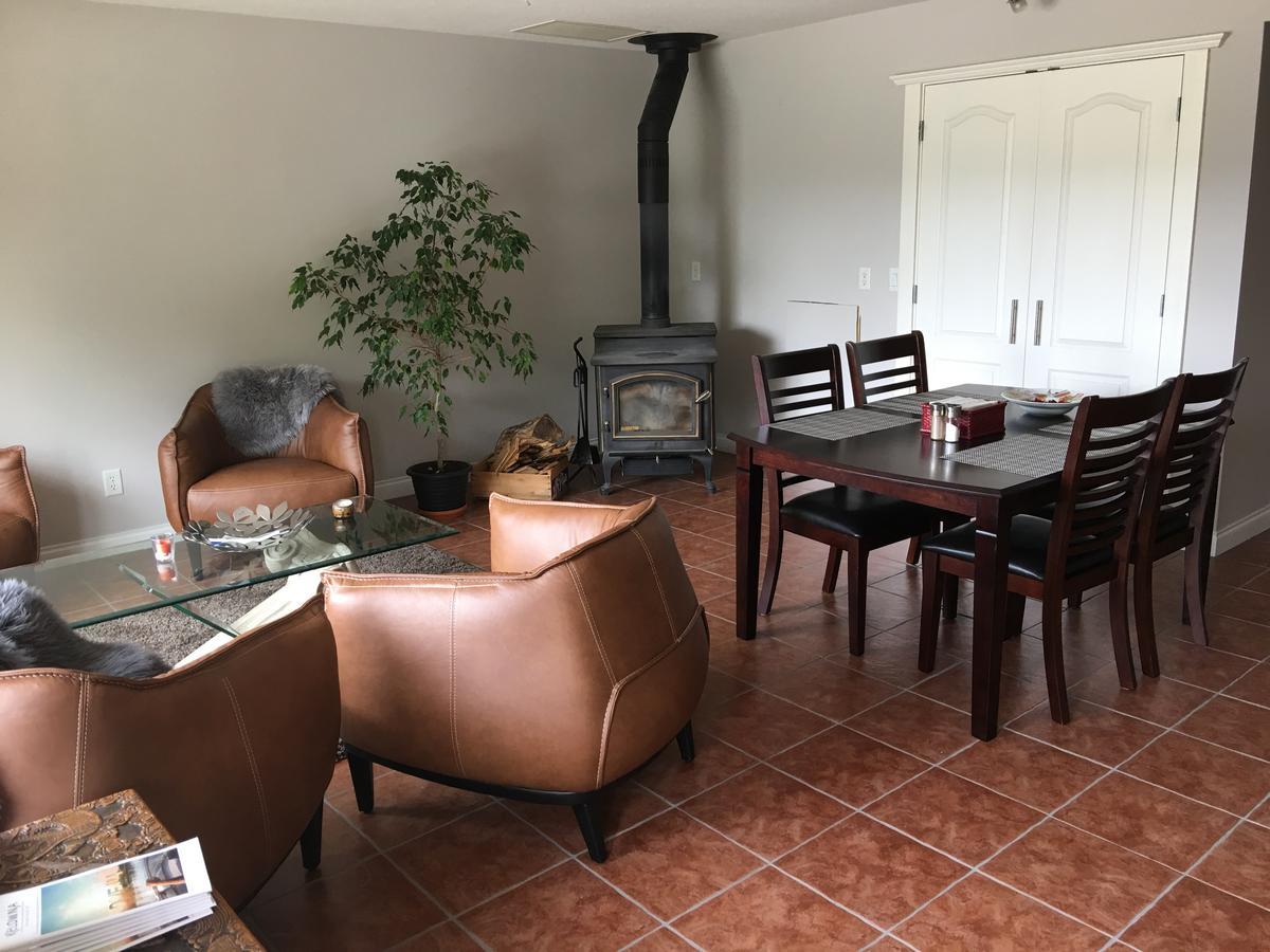 All Seasons Bed & Breakfast Kelowna Exterior foto