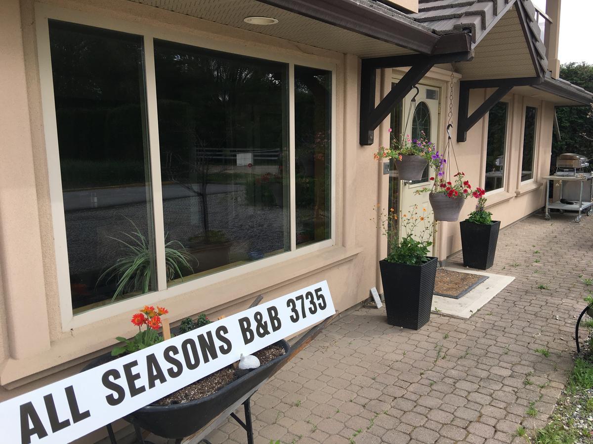 All Seasons Bed & Breakfast Kelowna Exterior foto